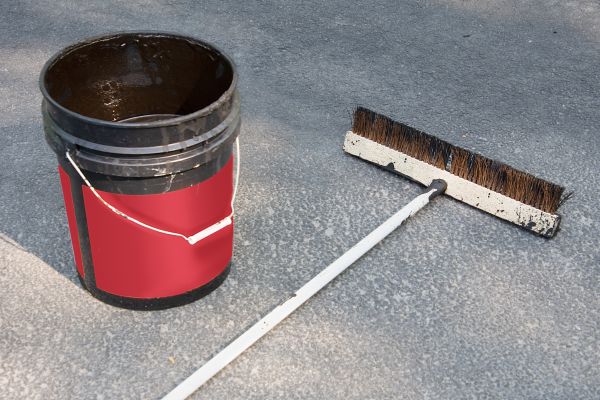Tar Driveway Sealing in Vacaville