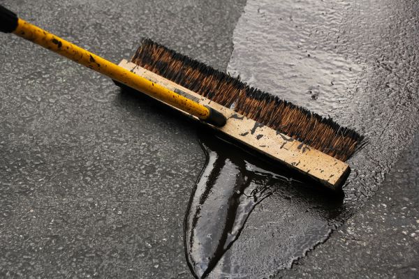 Asphalt Driveway Sealing in Vacaville